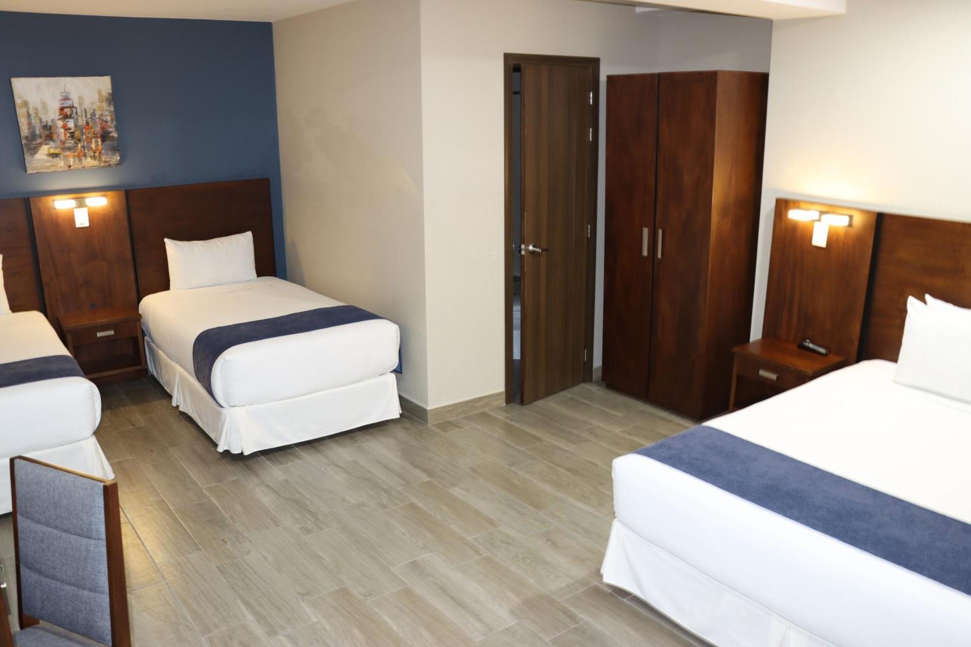 Hotel San Agustin Plaza Латакунга Экстерьер фото